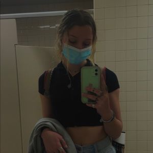 Meet your Posher, Danielle